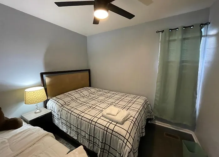 Red Line Guest House Apartment Corporate Housing
